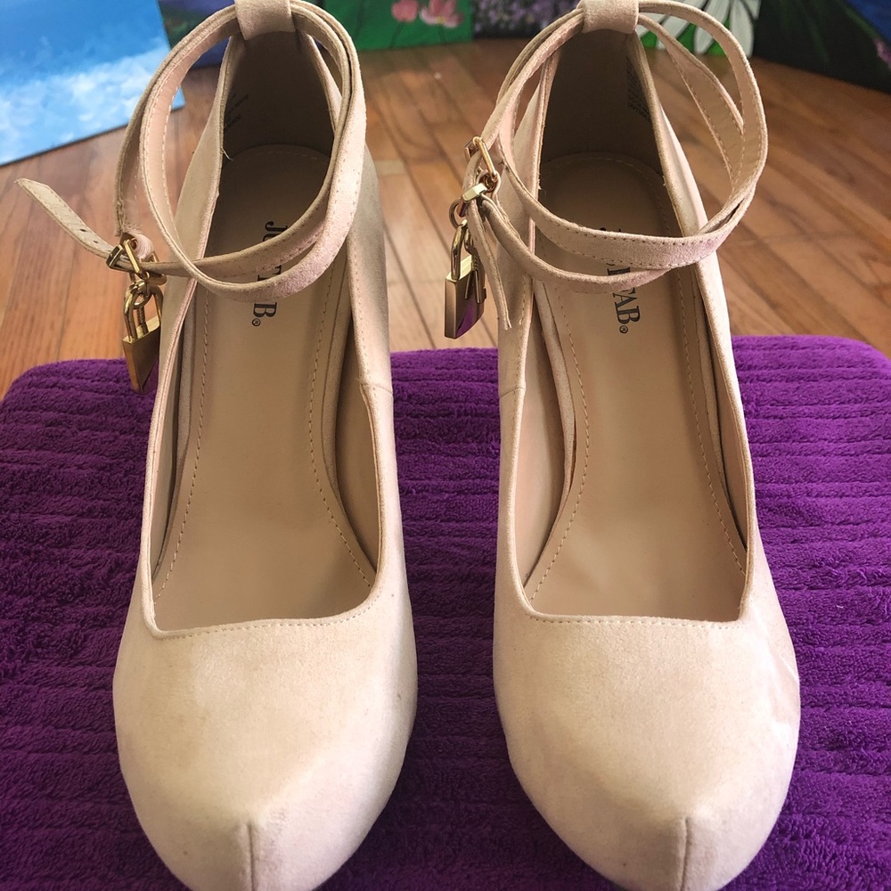 JustFab size 10
